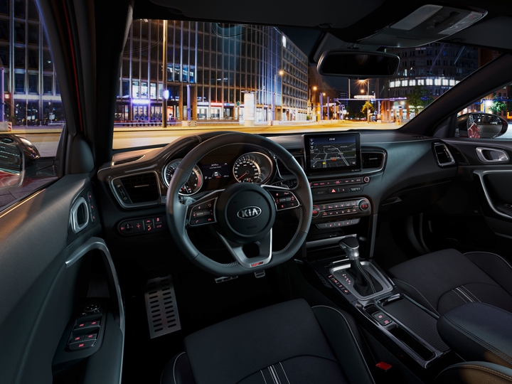 STYLISH INTERIOR WITH ADVANCED TECHNOLOGY