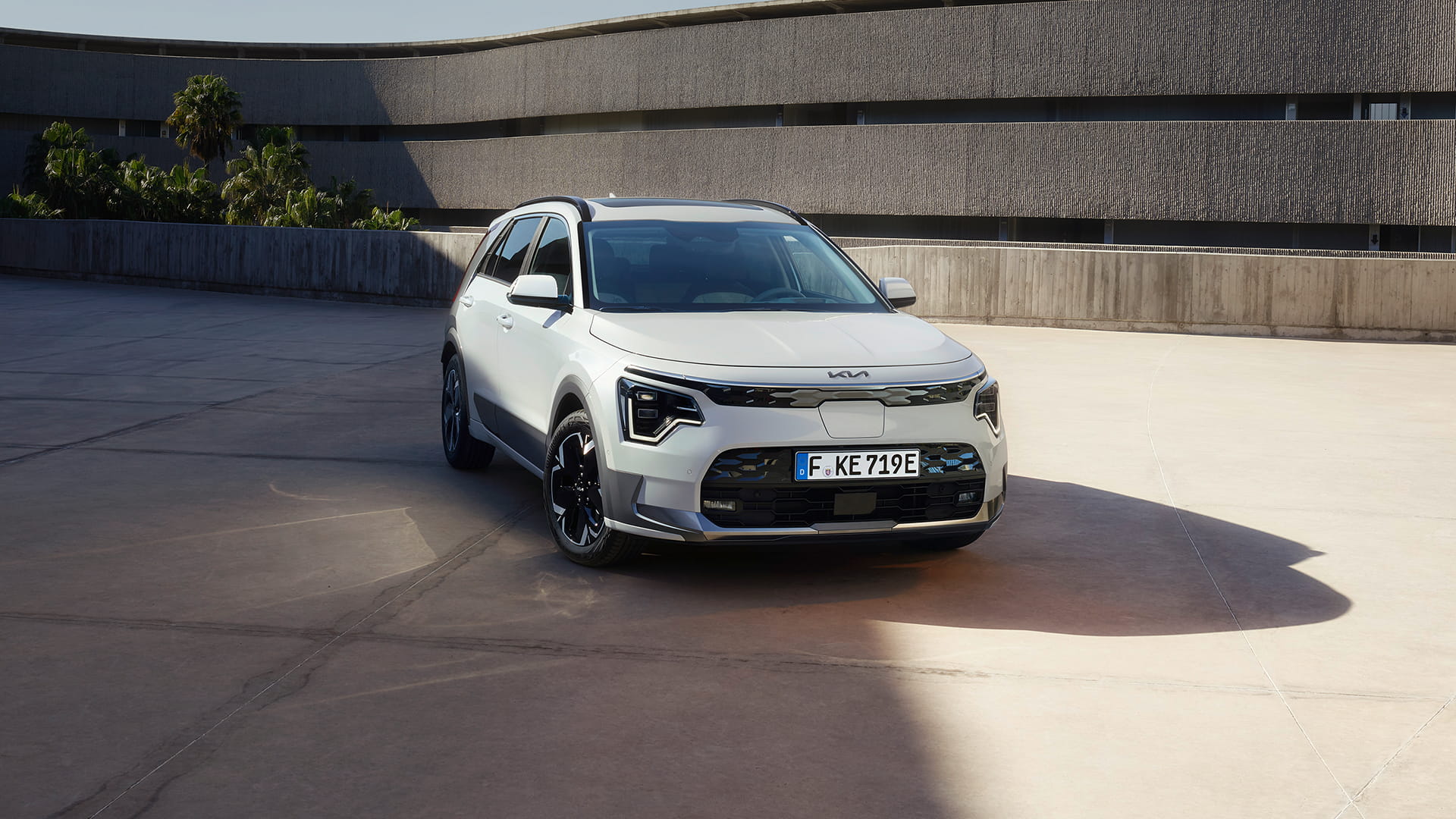 Nieuw. De Niro EV Editions.