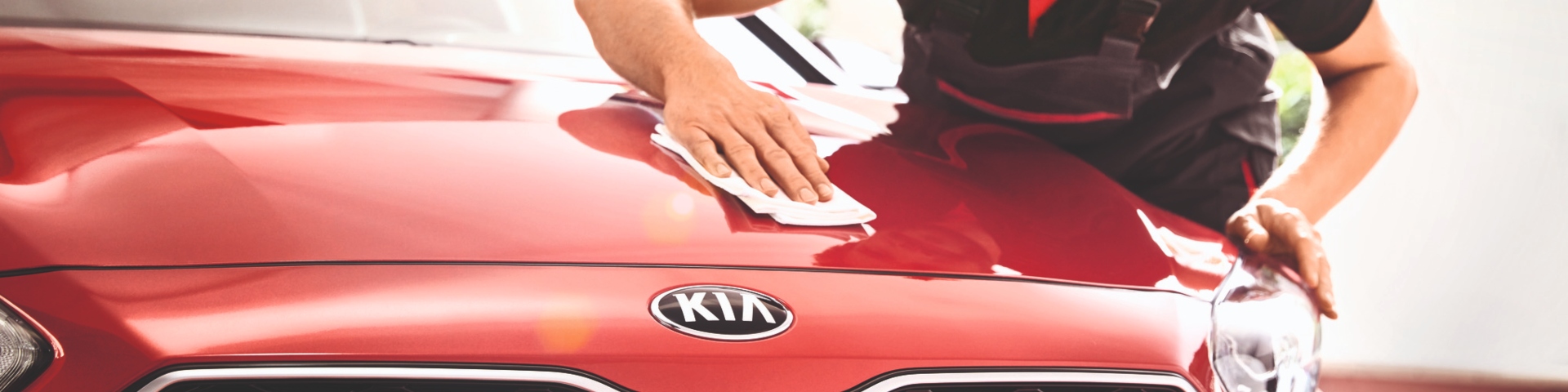 Service advisor explaining the 7-year warranty to a customer