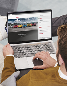 Ordinateur portable avec site Web MyKia