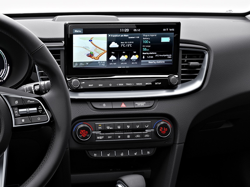 Sistema di infotainment di una vettura Kia che permette di essere sempre connessi.