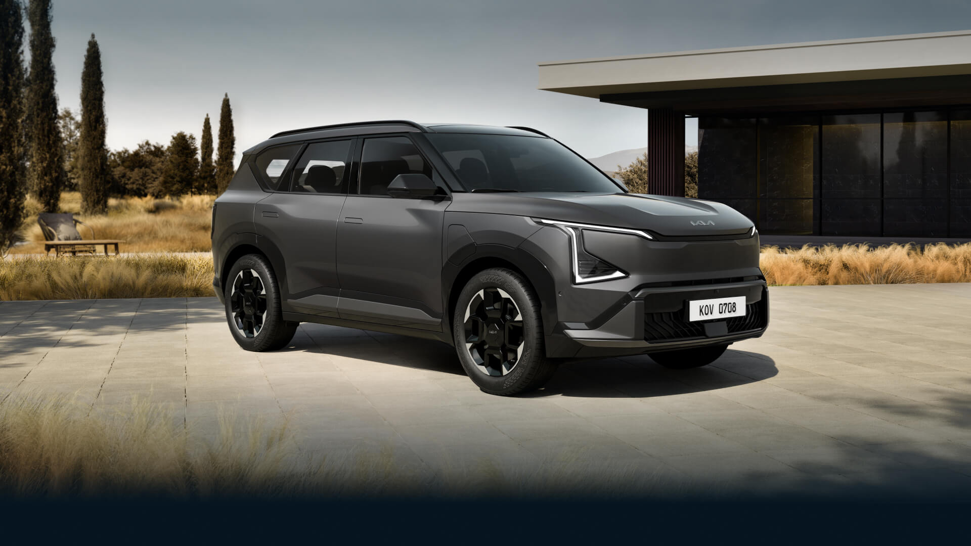 The Kia EV5. Created to break barriers.