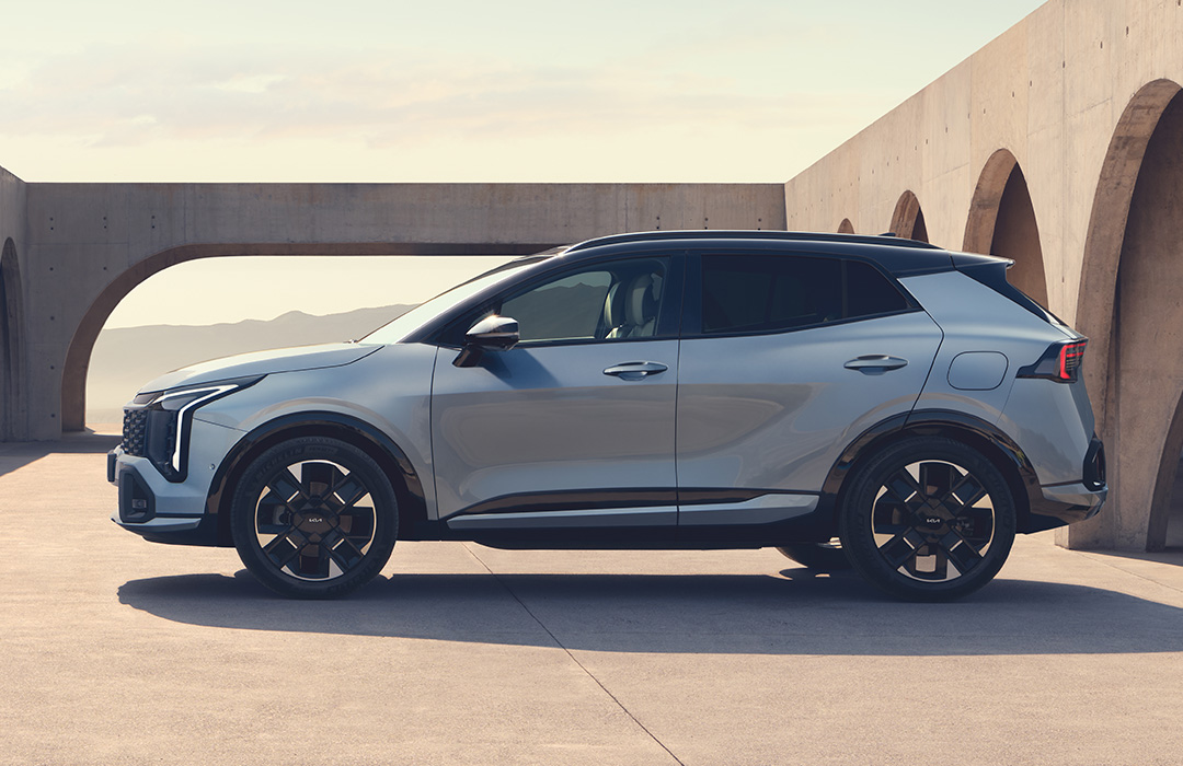 Silhouette with sleek, sporty styling