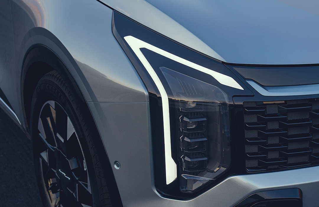 Commanding looks upfront