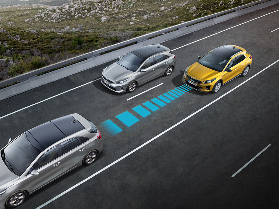 Kia XCeed with smart cruise control and stop and go